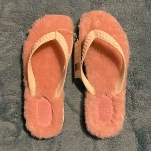 Ugg Australia Fluffie flip flop New with tags